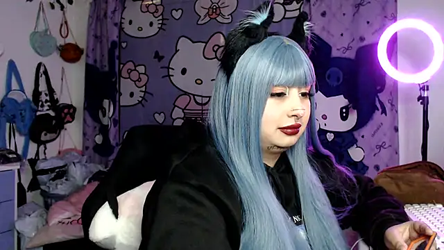 Snapshot of lussyevans24 chatting on July 17, 2026, 4:30 am lussyevans24 online show from July 17, 2026, 4:30 am