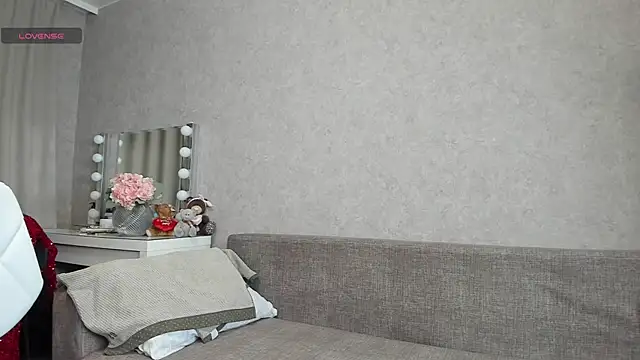 angelica marquise online show from December 4, 2025, 7:28 am