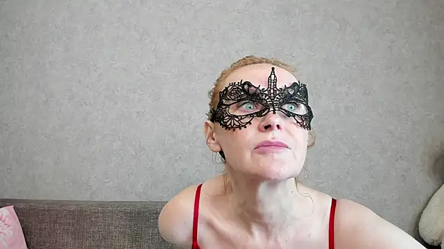 angelica marquise online show from April 19, 2026, 6:54 pm