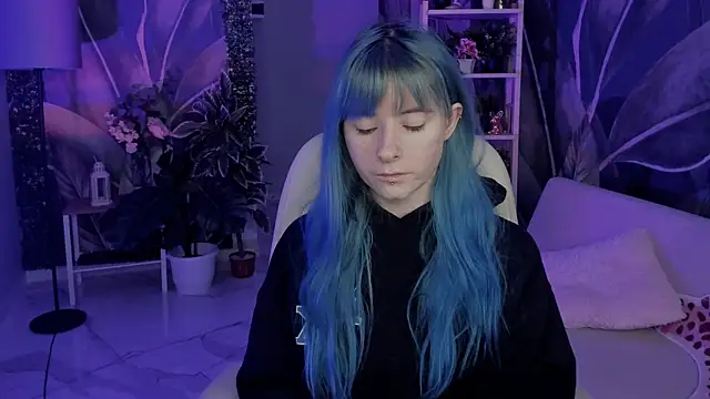 LexiWenford online show from September 30, 2025, 2:49 am