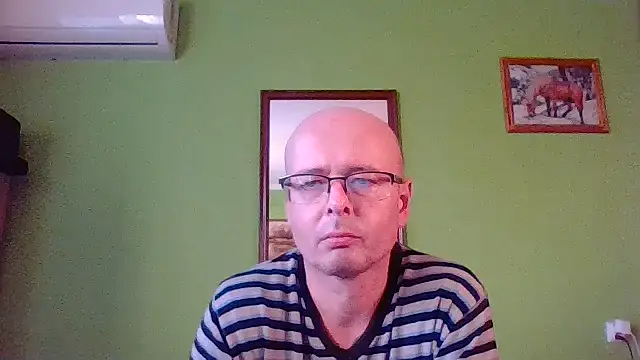 Snapshot of Tiger202441 chatting on May 9, 2026, 5:40 pm Tiger202441 online show from May 9, 2026, 5:40 pm