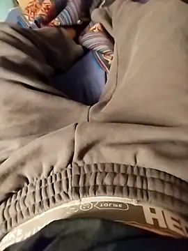 Dennis 2024 online show from December 15, 2025, 8:57 pm