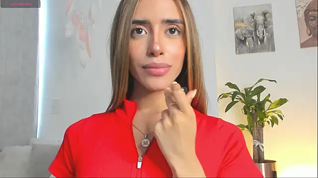 StormiRusso online show from September 27, 2025, 10:04 pm