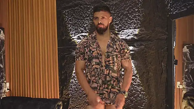 DannSaenz online show from October 16, 2025, 11:33 am