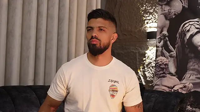 DannSaenz online show from November 7, 2025, 11:21 am