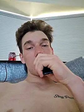 Snapshot of Greekgo123 chatting on March 8, 2025, 9:29 pm Greekgo123 online show from March 8, 2025, 9:29 pm