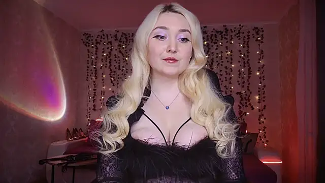 AllisonBlack  online show from October 8, 2025, 8:28 pm