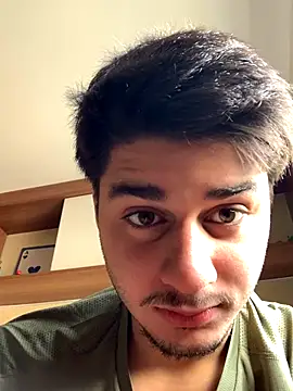 Eggsyapel online show from October 15, 2025, 4:51 pm