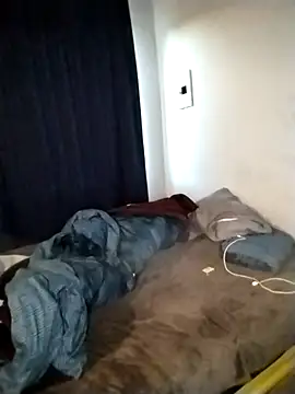 Snapshot of Convertiblechulo chatting on October 22, 2025, 3:29 am Convertiblechulo online show from October 22, 2025, 3:29 am