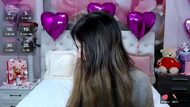 VioletUmi online show from February 11, 2025, 9:31 am