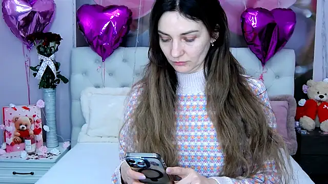 VioletUmi online show from February 14, 2025, 9:34 am