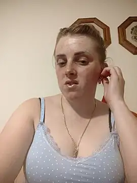 CoddessCrystal online show from June 21, 2026, 1:35 pm