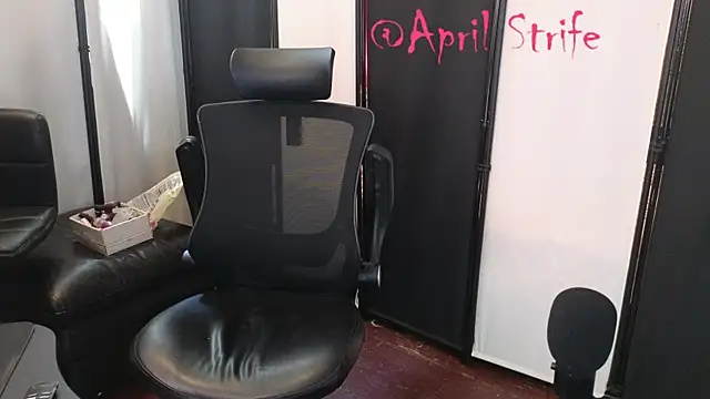 april show her online show from July 28, 2026, 3:21 pm