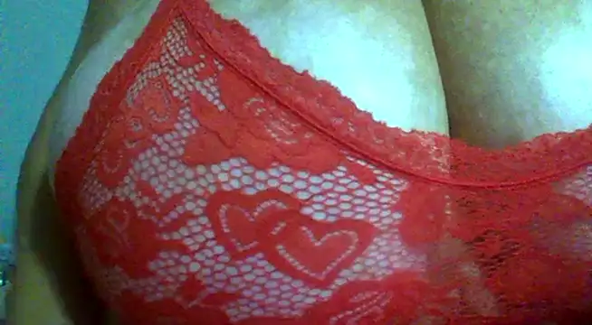 RoxiRedXXX online show from September 24, 2025, 8:56 pm