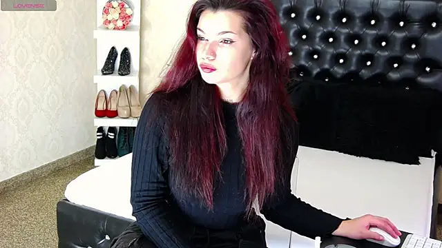 Allisonn223 online show from October 26, 2025, 1:28 pm