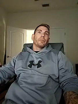 snakecharmer20000 online show from February 5, 2025, 1:22 pm