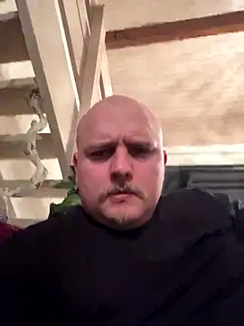 QueueFrenchie online show from November 12, 2025, 5:24 pm