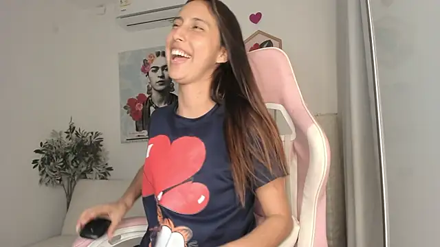 Snapshot of aleja_rythm chatting on February 22, 2025, 11:03 pm aleja rythm online show from February 22, 2025, 11:03 pm