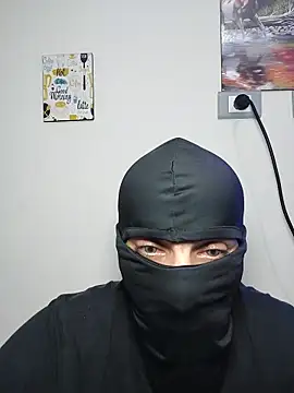 Snapshot of Nisreenn chatting on October 3, 2025, 9:12 pm Nisreenn online show from October 3, 2025, 9:12 pm