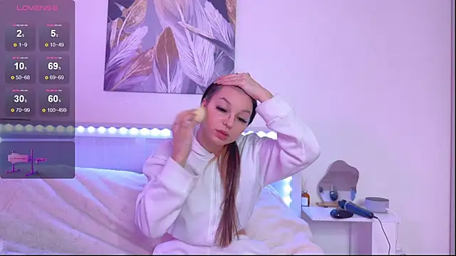 Snapshot of Veronica_leal chatting on September 28, 2025, 11:04 am Veronica leal online show from September 28, 2025, 11:04 am