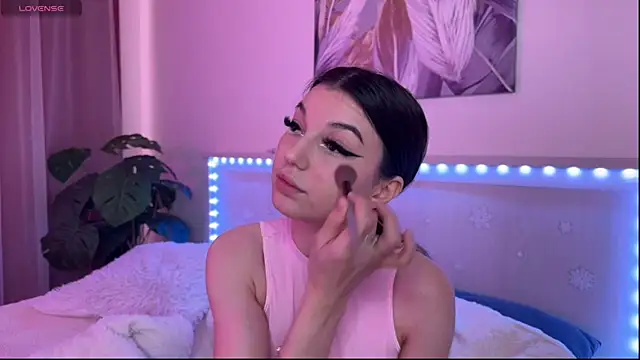 Veronica leal online show from May 25, 2026, 9:04 am