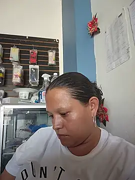Snapshot of Chicapicante chatting on June 2, 2026, 9:06 pm Chicapicante online show from June 2, 2026, 9:06 pm