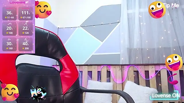 Lina10 online show from March 6, 2025, 7:43 pm