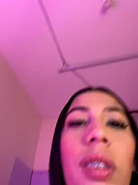 Lina10 online show from October 28, 2025, 10:34 pm