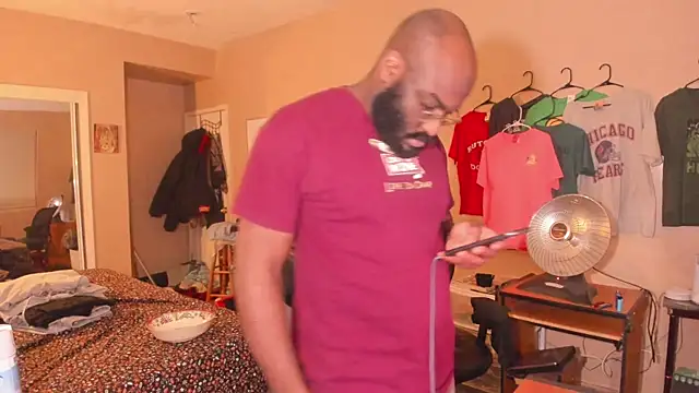 MrChuckDailyXXX online show from December 17, 2025, 6:30 am