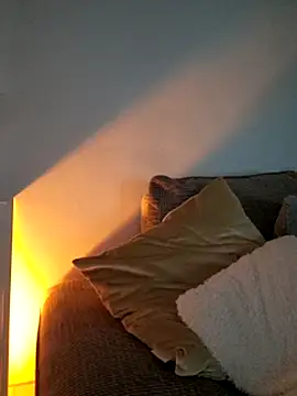 EileX official online show from February 12, 2026, 7:09 pm