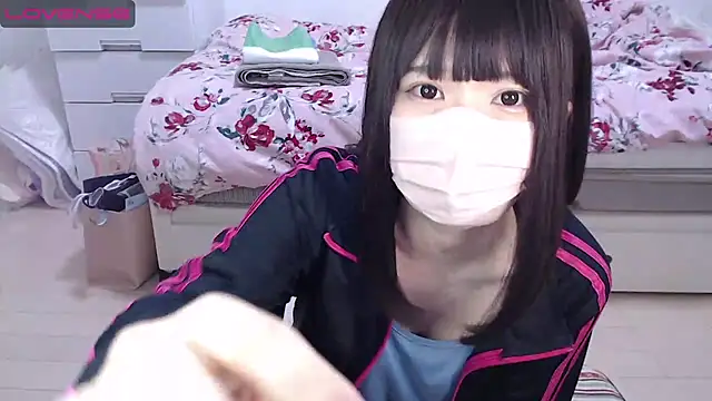 AMI   oO online show from February 21, 2025, 8:05 pm