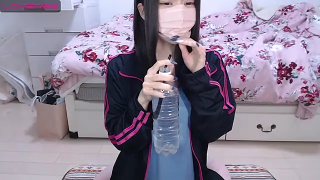 AMI   oO online show from February 26, 2025, 9:16 pm