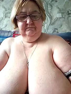 Snapshot of Awn290668 chatting on February 18, 2026, 5:58 am Awn290668 online show from February 18, 2026, 5:58 am