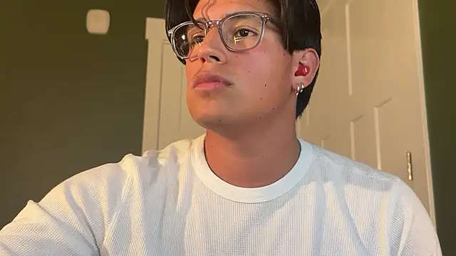 Snapshot of carlosjose232730 chatting on December 3, 2025, 3:03 am carlosjose232730 online show from December 3, 2025, 3:03 am