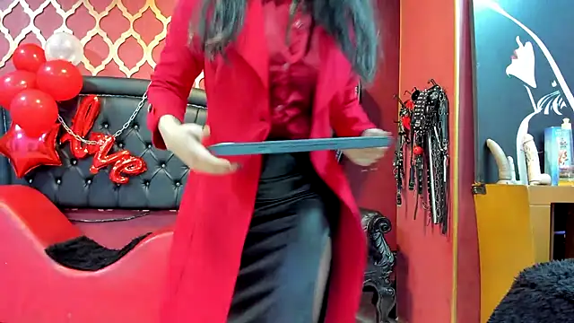 Snapshot of Mistressviictoria chatting on February 14, 2025, 11:21 am Mistressviictoria online show from February 14, 2025, 11:21 am