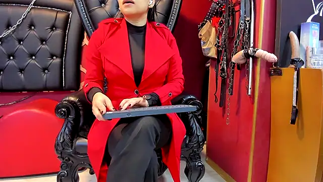 Snapshot of Mistressviictoria chatting on March 4, 2025, 11:19 am Mistressviictoria online show from March 4, 2025, 11:19 am