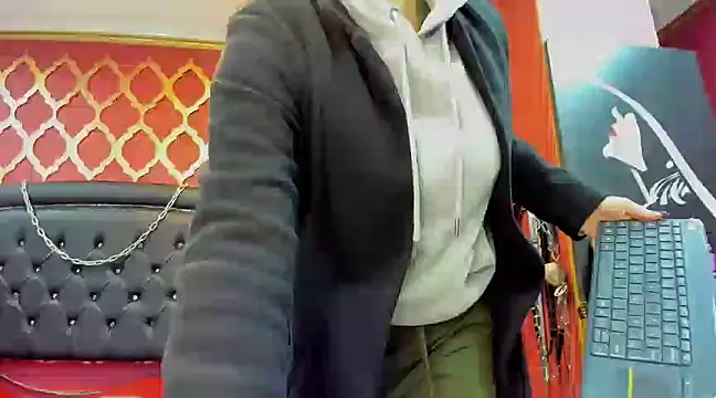 Snapshot of Mistressviictoria chatting on March 13, 2025, 11:30 am Mistressviictoria online show from March 13, 2025, 11:30 am