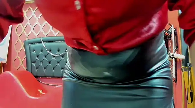 Snapshot of Mistressviictoria chatting on March 14, 2025, 11:34 am Mistressviictoria online show from March 14, 2025, 11:34 am