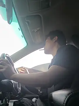 kisstoyousoon2024 online show from December 20, 2025, 5:47 am