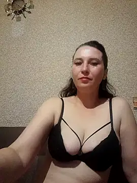 MriaLove31 online show from October 2, 2025, 7:32 pm