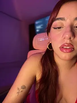 veronicaapink online show from November 20, 2025, 11:04 pm