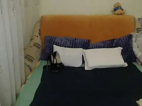 Emmatoo online show from December 2, 2025, 12:05 am