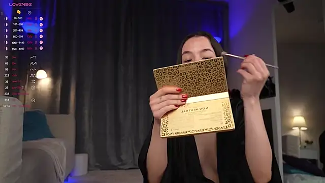 Amely Young online show from September 14, 2025, 4:33 am