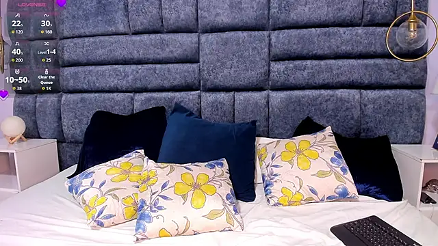 sofia samuels online show from October 19, 2025, 5:41 am