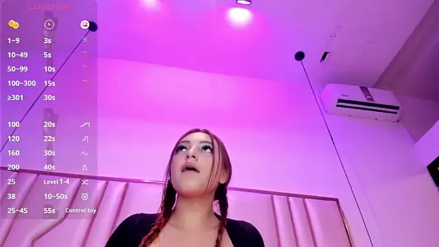 Snapshot of CintyaLeiner chatting on February 28, 2025, 11:47 am CintyaLeiner online show from February 28, 2025, 11:47 am