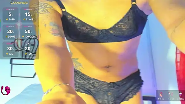 Alessia28  online show from March 17, 2026, 2:38 am