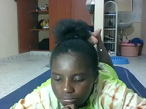 Snapshot of hotebbbyy chatting on February 22, 2026, 7:12 pm hotebbbyy online show from February 22, 2026, 7:12 pm