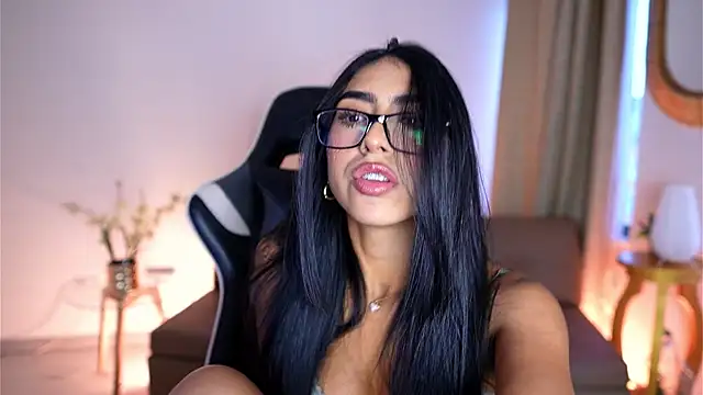 Sara albrecht online show from December 30, 2024, 3:46 pm