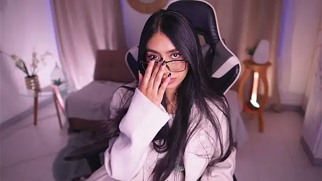 Sara albrecht online show from February 11, 2025, 3:29 pm