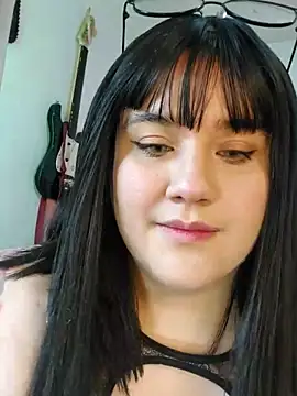 ItsNaiixa online show from September 28, 2025, 6:46 pm